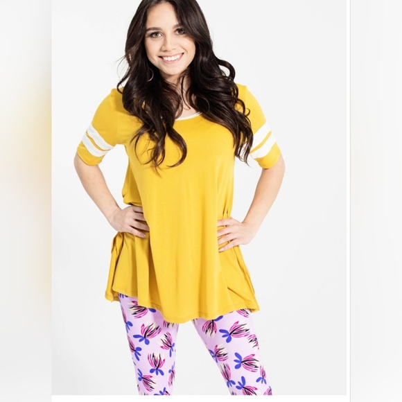 (fits S-L) LuLaRoe Perfect T - Picture 5 of 5